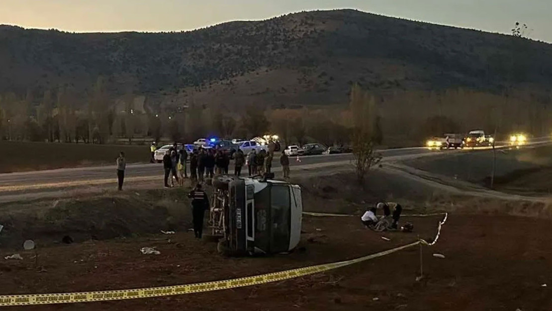 kahramanmaras-ta-minibus-takla-atti-2-olu-7-yarali