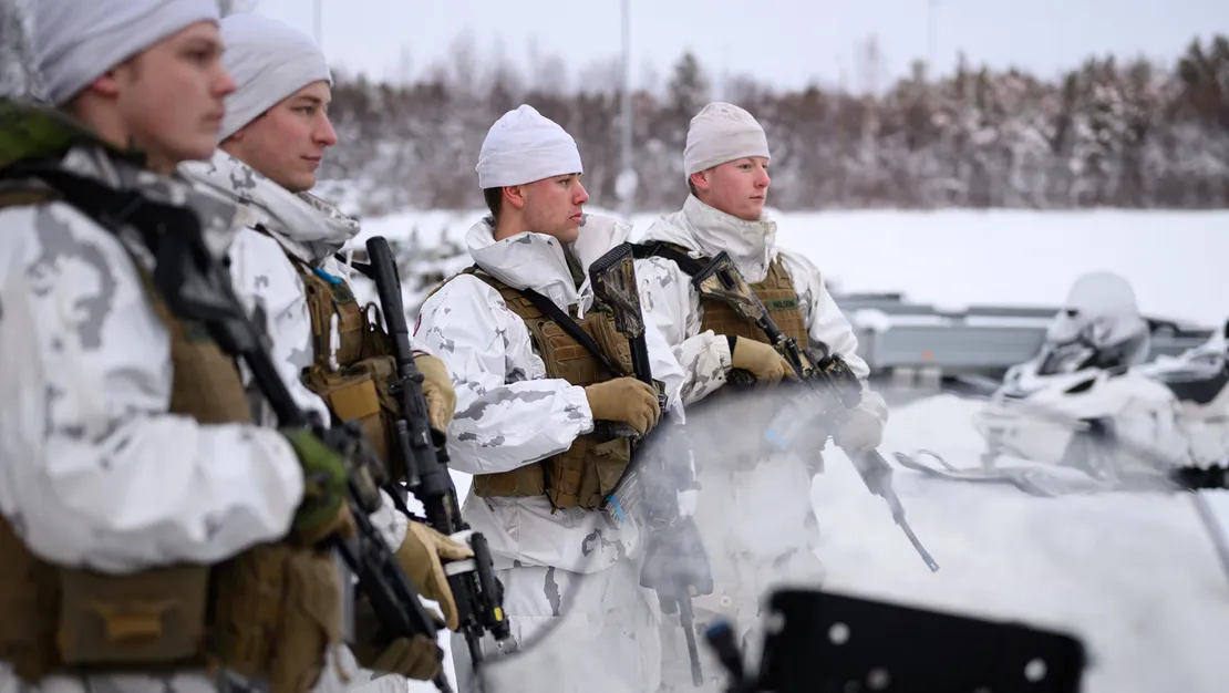 danimarka-2026-da-kadinlari-askere-alacak