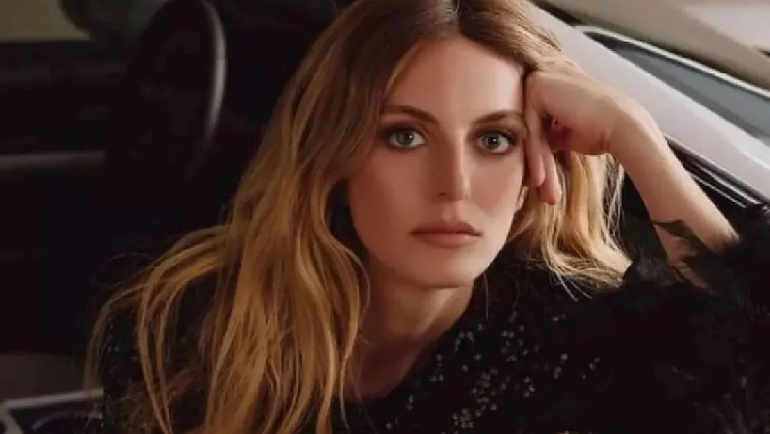 unlu-oyuncunun-babasi-tum-dikkatleri-cekti