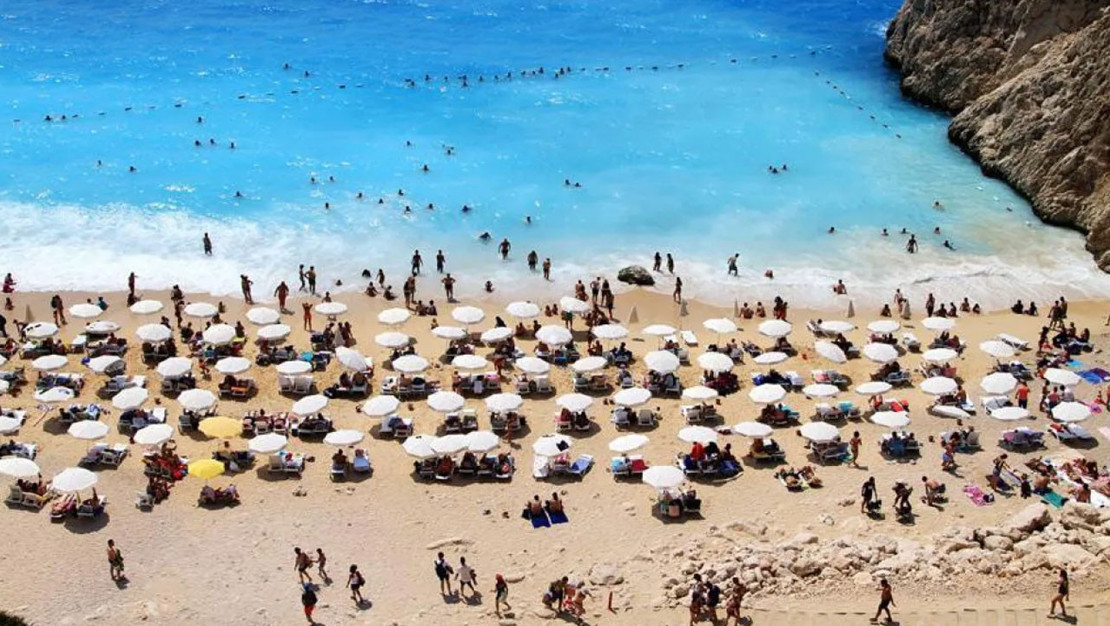 turizm-gelirleri-rekor-seviyeye-ulasti