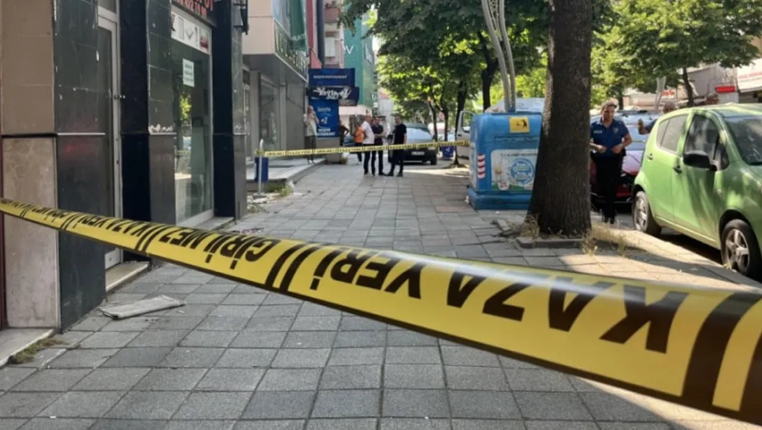 caddede-basi-vurularak-olduruldu