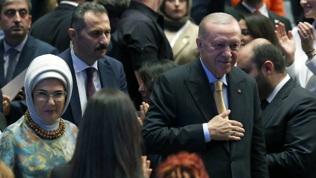 cumhurbaskani-erdogan-rozetleri-takti-yeni-katilimlar-oldu