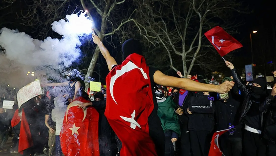 sarachane-protestolarinda-tutuklanan-14-ogrenci-tahliye-edildi