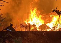 tekkekoy-de-kereste-fabrikasinda-yangin