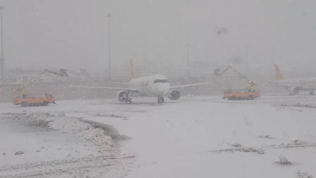 istanbul-da-olumsuz-hava-kosullari-ucuslari-iptal-ettirdi