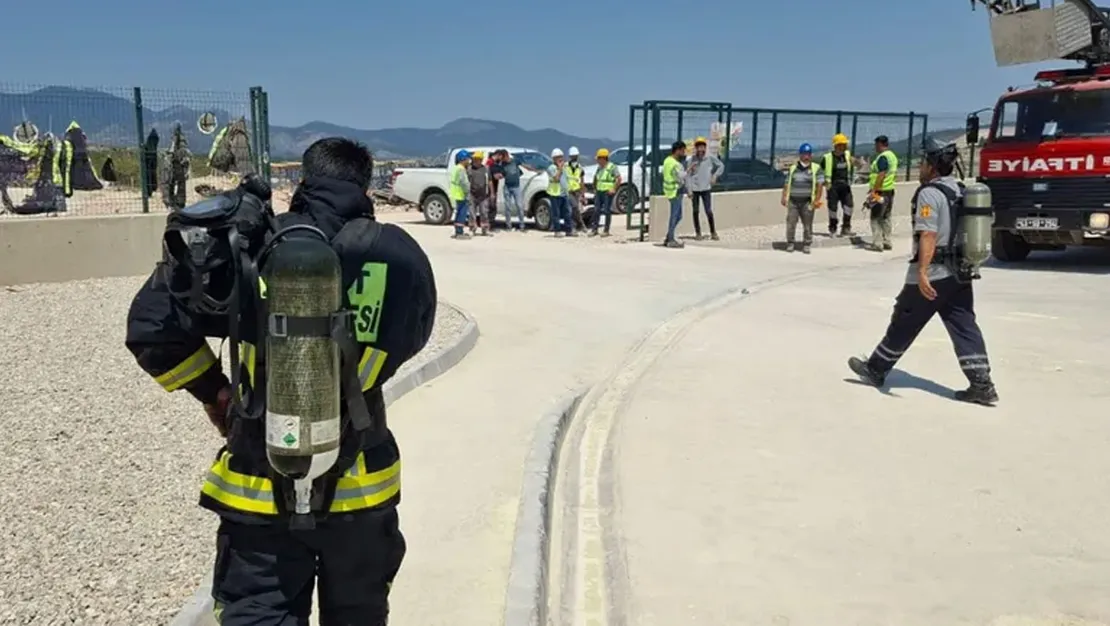 kutahya-da-bor-fabrikasinda-yangin-gerceklesti