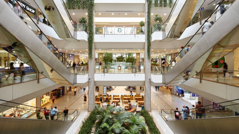 ankara-daki-unlu-avm-de-18-yas-altina-sinirlama