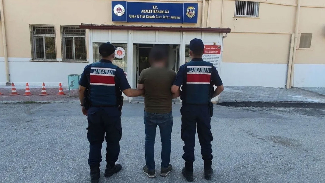 usak-ta-jandarmadan-aranan-sahislara-operasyon