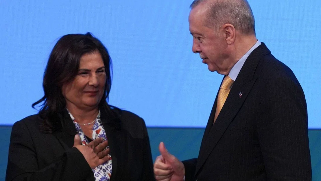 ozlem-cercioglu-gecisini-acikliyor