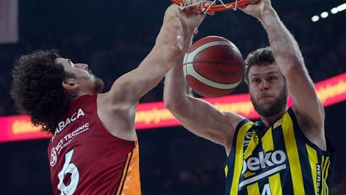 fenerbahce-galatasaray-i-deplasmanda-yendi