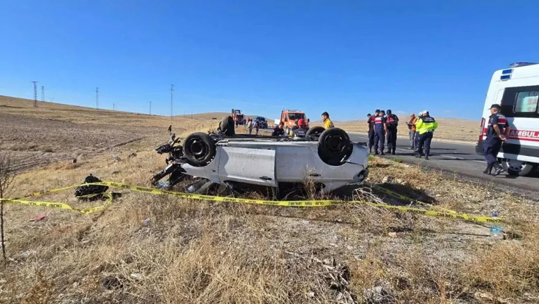 konya-da-takla-atan-aracta-3-olu