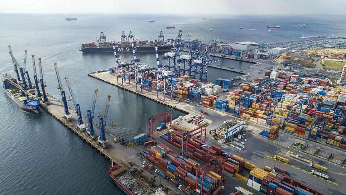 d8-ulkeleriyle-126-6-milyar-dolar-ticaret