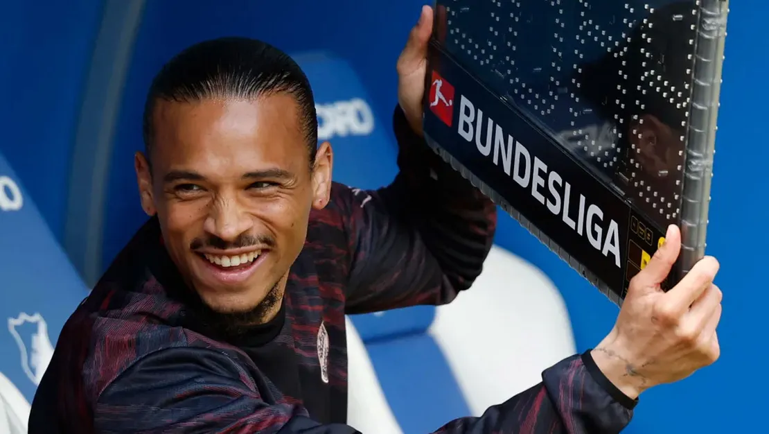 bayern-munih-leroy-sane-yi-koruyor