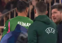 galatasaray-in-monaco-maglubiyetinde-ilginc-anlar-yasandi