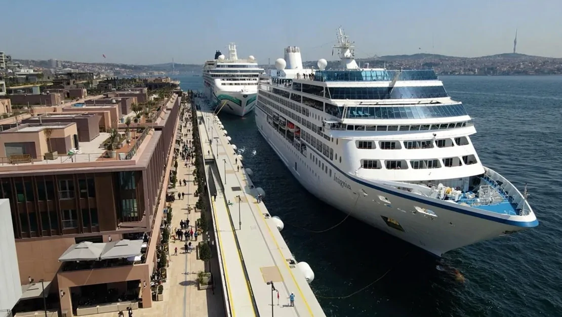 kruvaziyer-turizminde-tarihi-yukselis-yasaniyor