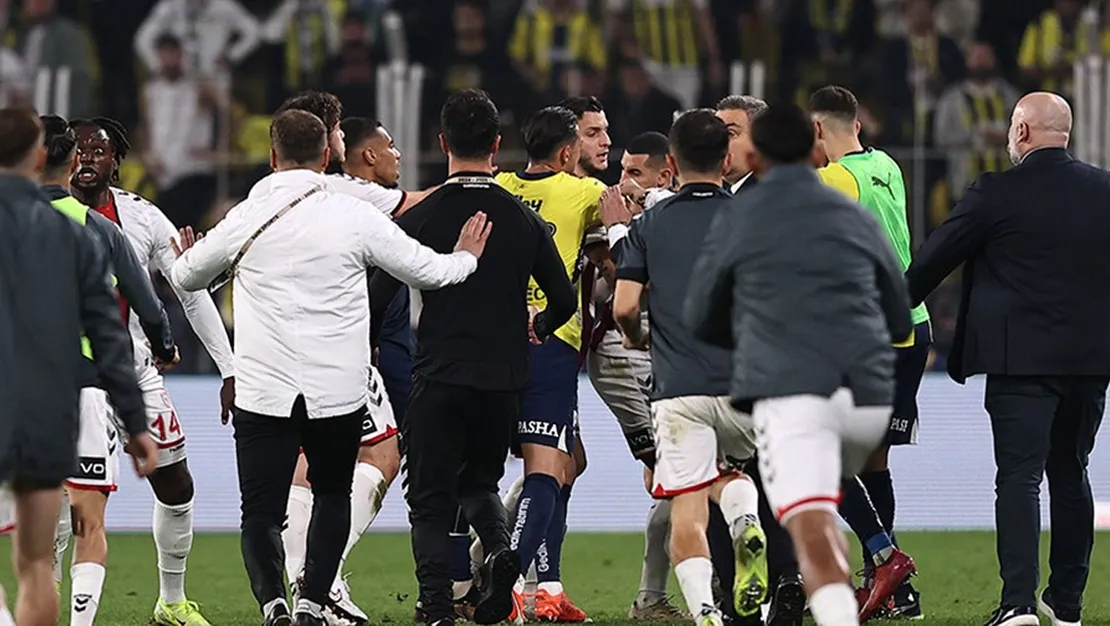 kadikoy-de-gerginlik-dolu-mac-sonu