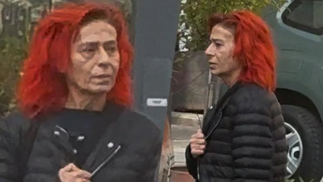 yesil-ve-mavi-terlikler-dikkat-cekti