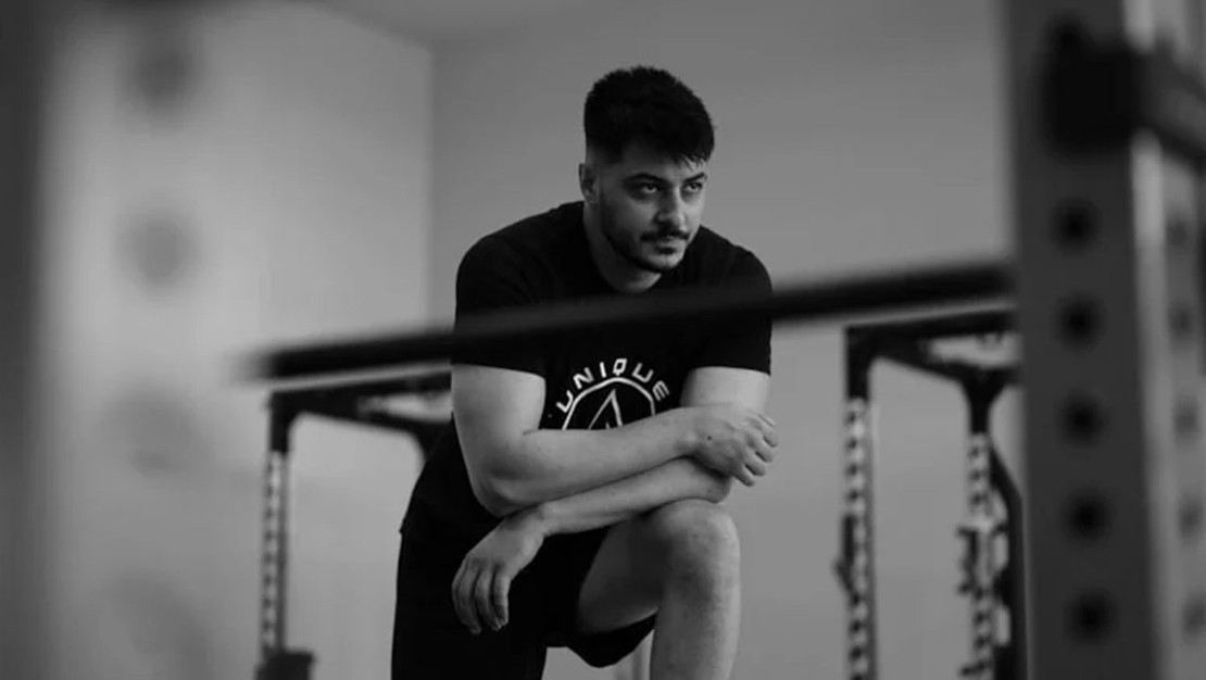 semicenk-hastaneye-kaldirildi-hayranlari-endiselendi