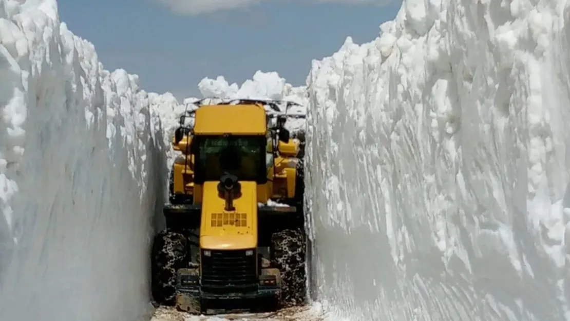 trabzon-da-karla-mucadele-devam-ediyor
