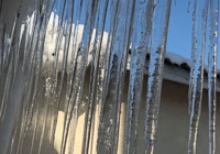 hakkari-de-buz-sarkitlari-iki-metreyi-gecti