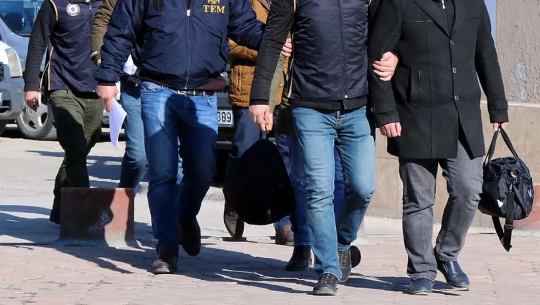 izmir-de-fuhus-cetesi-cokertildi-7-tutuklama