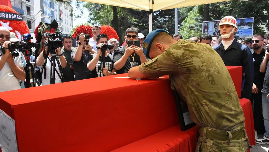 sehit-ozkan-ozkanli-ya-veda-toreni-gerceklesti