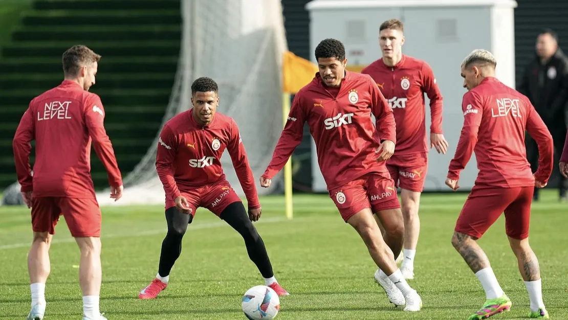 galatasaray-da-3-oyuncu-yok