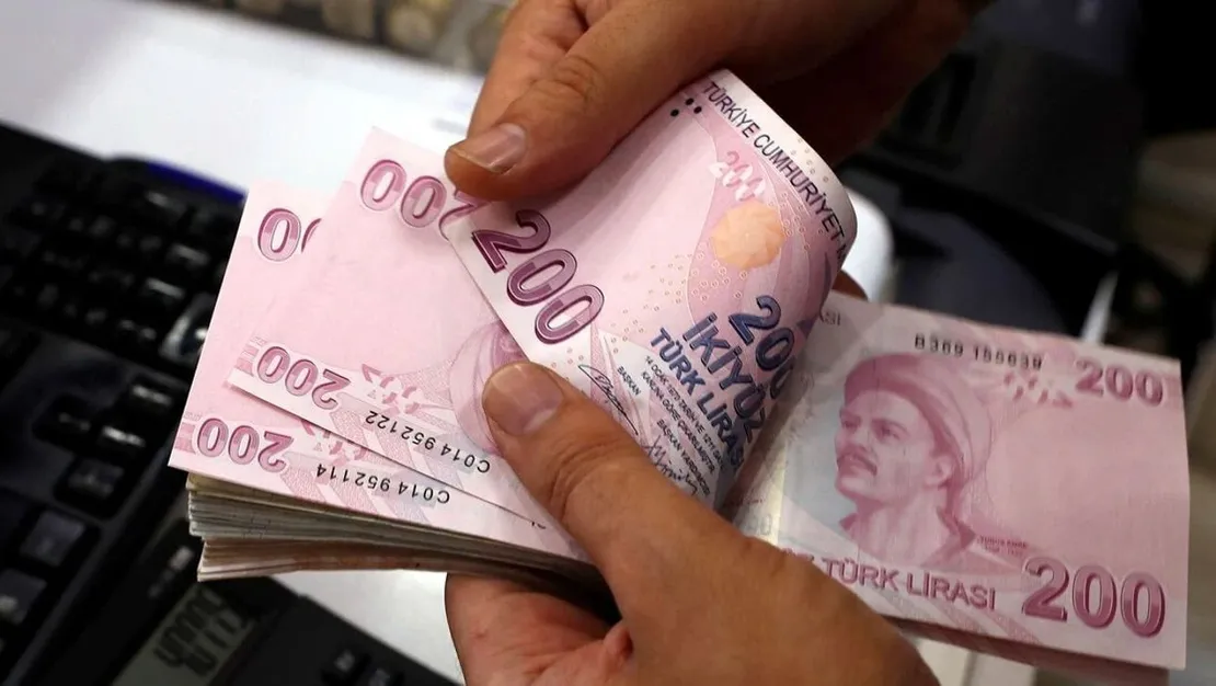 kamu-iscilerine-zam-gorusmeleri-devam-ediyor