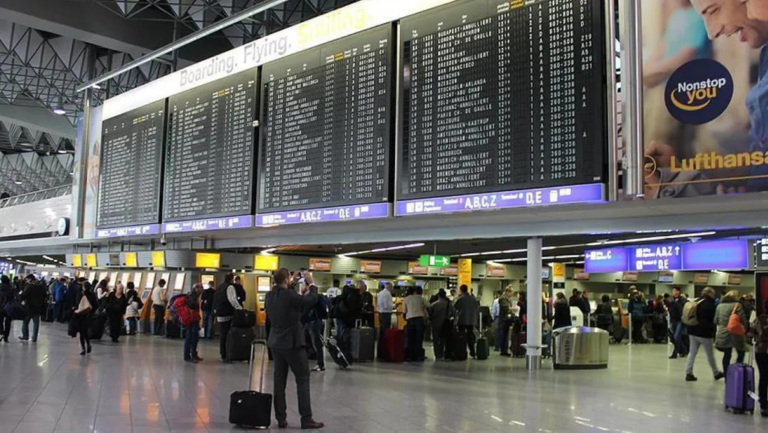 hamburg-havalimani-nda-ver-di-grevi-basladi