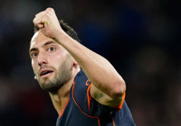 hakan-calhanoglu-icin-galatasaray-yeniden-hamle-yapiyor