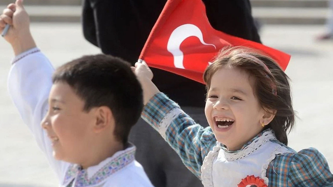 milli-egitim-bakanligi-ndan-bayrak-sevgisi-etkinlikleri-baslatiliyor