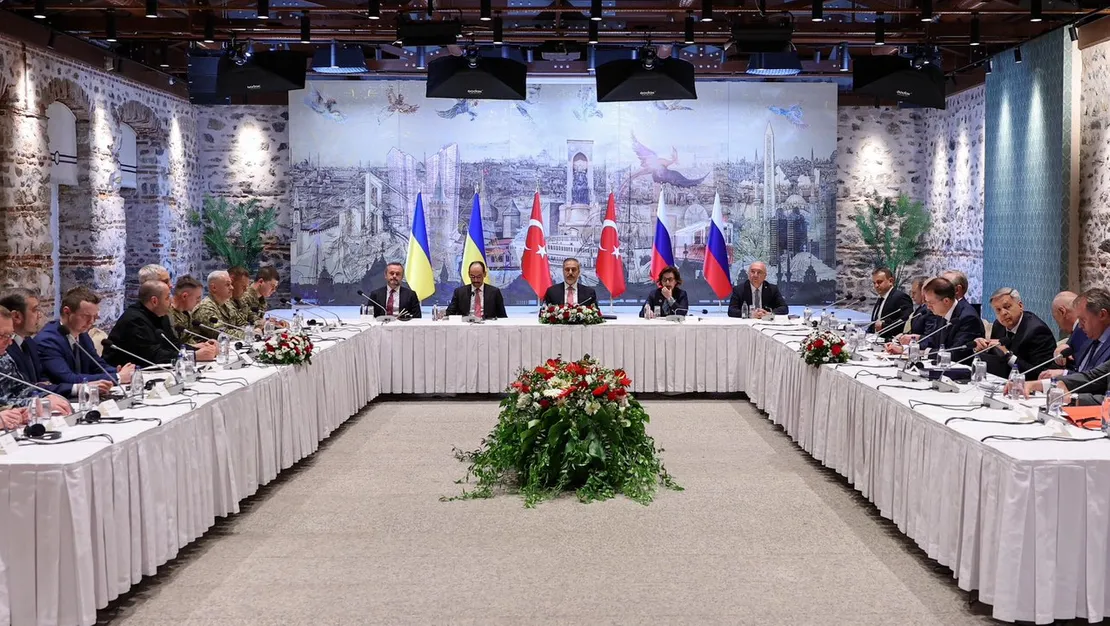 istanbul-baris-masasindan-karar-cikti-ukrayna-duyurdu