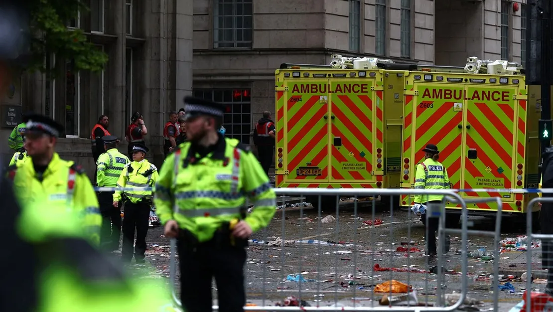 liverpool-sehir-merkezinde-arac-kazasi