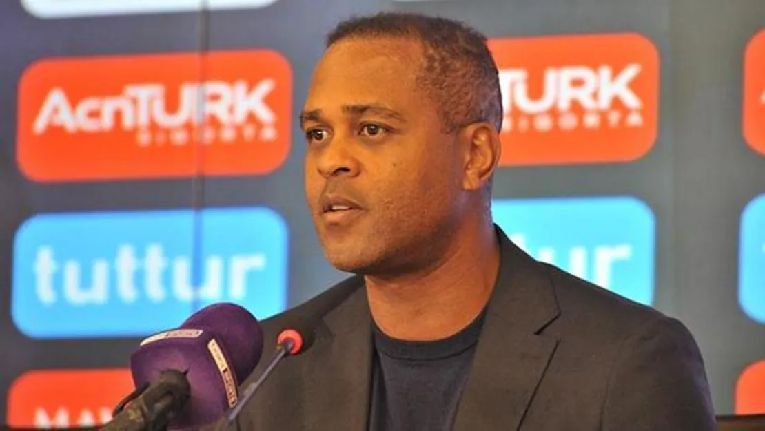 patrick-kluivert-endonezya-ile-anlasti