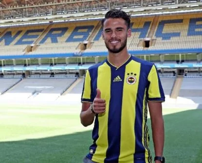 Fenerbahçeli 8 isim ilk kez derbi gördü Fenerbahçeli 8 isim ilk kez derbi gördü