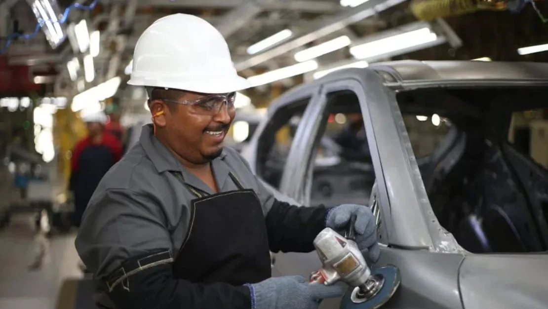 nissan-60-yil-meksika-fabrikasini-kapatiyor