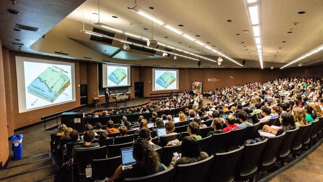 yok-ten-universitelere-yeni-mezuniyet-duzenlemesi