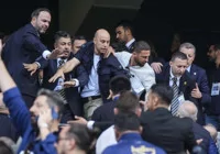 fenerbahce-kongresi-nde-gerginlik-hakim