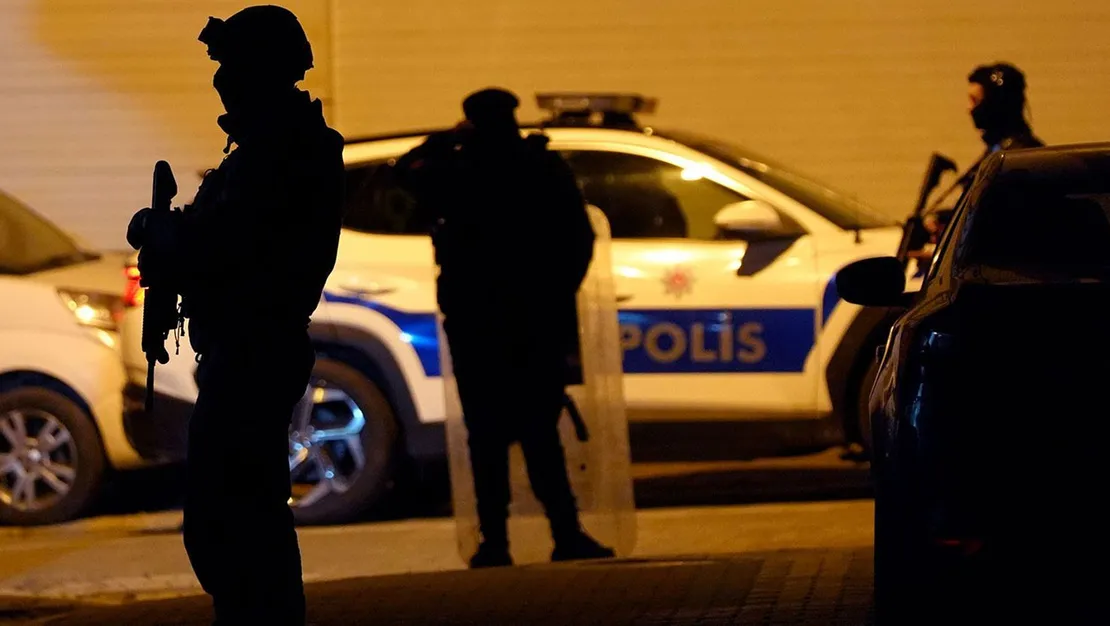 yozgat-ta-dugunde-silahli-kavga-muhtar-can-verdi