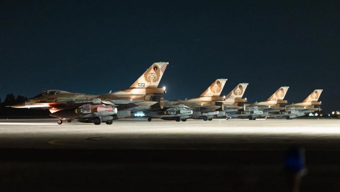 israil-ordusundan-tarihi-hava-salgini-iran-in-kuzeyi-hedefte