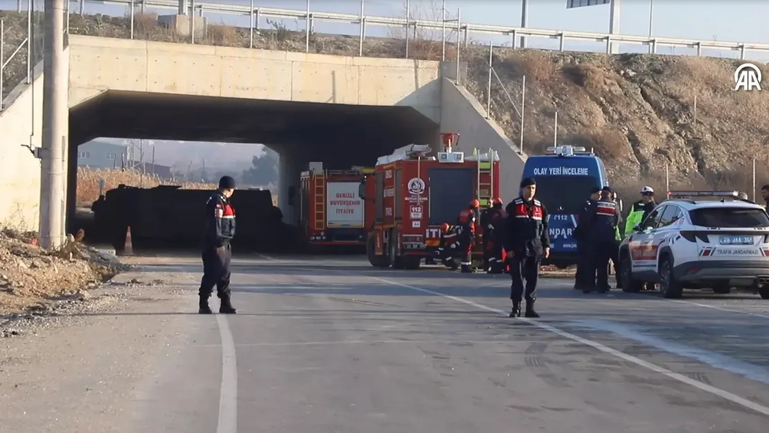 denizli-de-isci-servisi-devrildi-4-olu-19-yarali