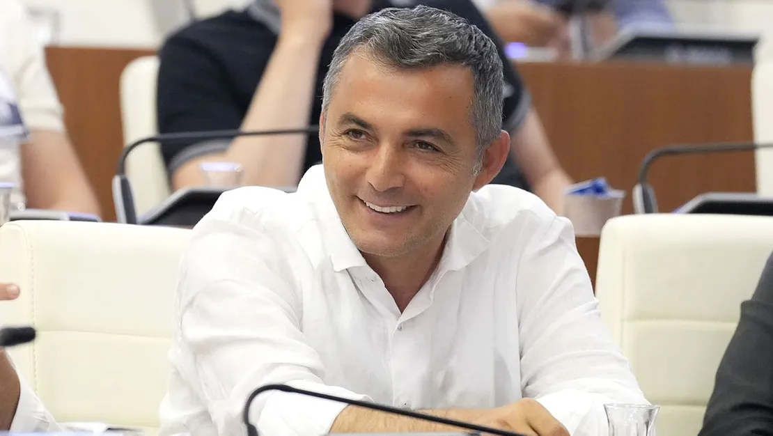 manavgat-ta-belediye-baskani-gozaltinda