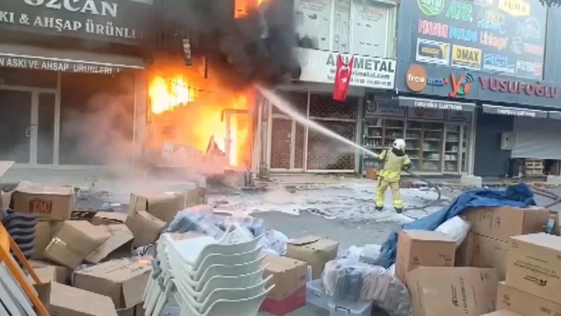 istoc-yangini-kontrol-altinda-17-is-yeri-zarar-gordu