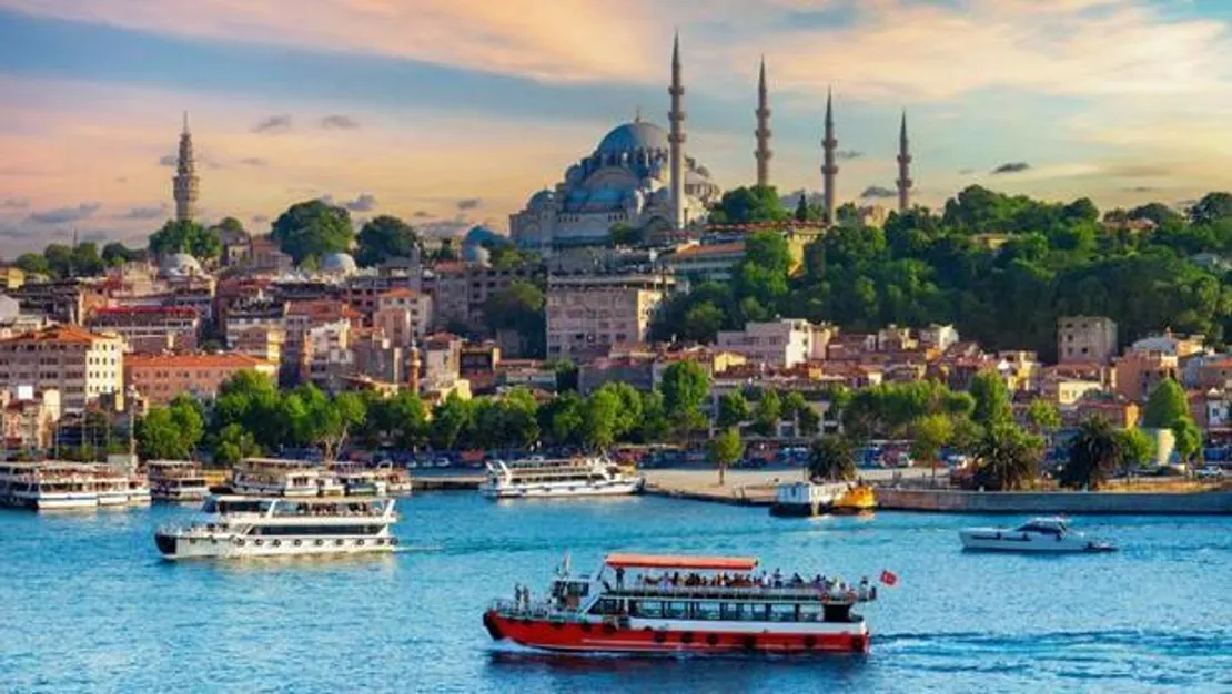 istanbul-a-rekor-sayida-turist-geldi