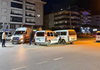 gazipasa-da-kamyonet-carpismasi-1-kisi-yaralandi