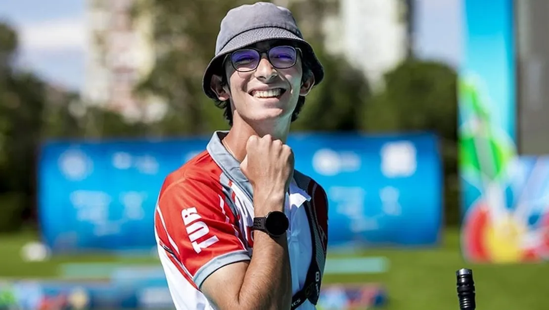 mete-gazoz-askini-duyurdu