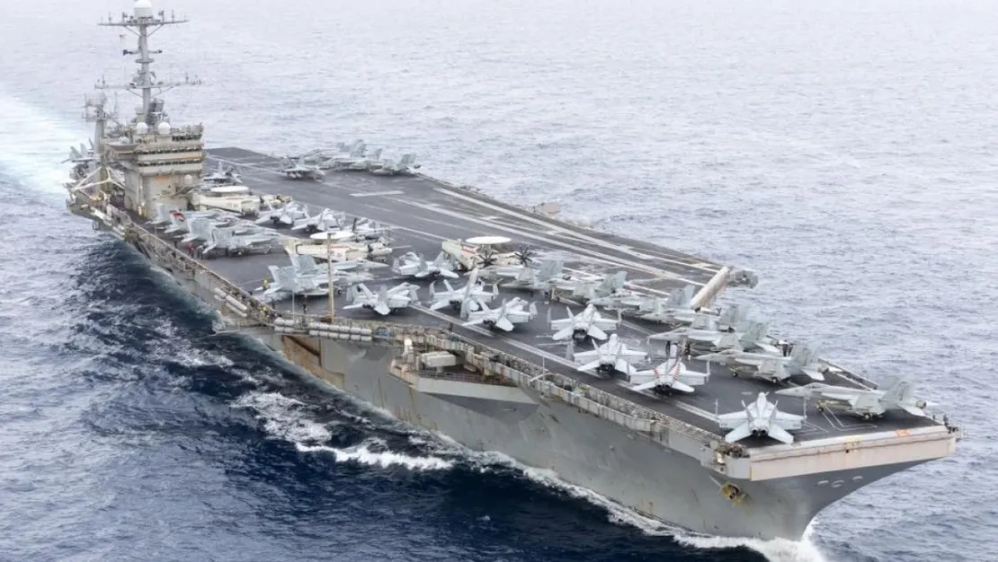 misir-aciklarinda-uss-truman-yuk-gemisi-ile-carpisti