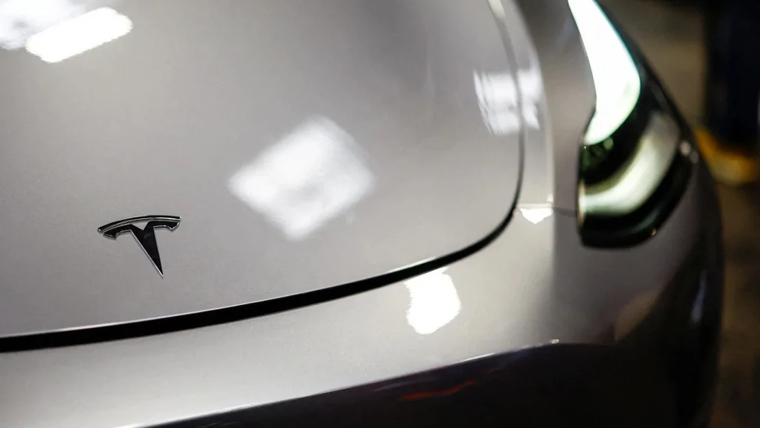 tesla-model-y-l-yi-satisa-sundu