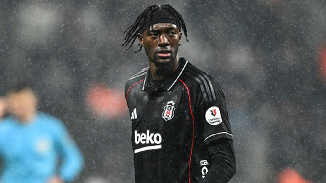 besiktas-abraham-in-aston-villa-ya-transferini-duyurdu