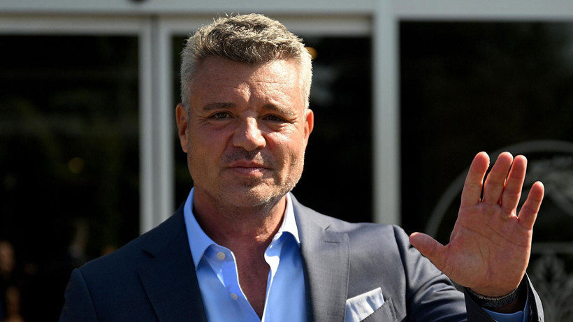 fenerbahce-yonetiminden-taraftarlara-anlamli-jest-hatira-forma-dagitildi